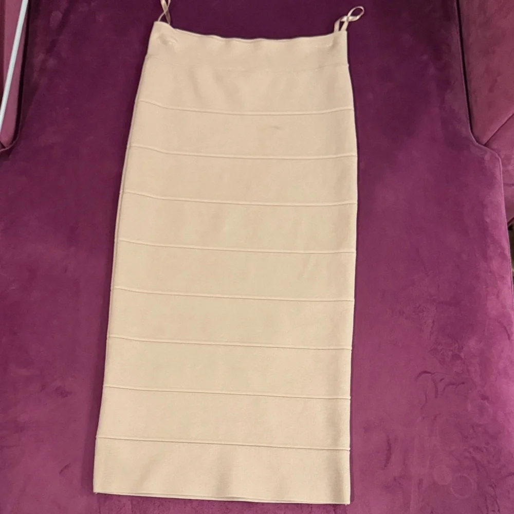 BCBGMaxAzria Women’s Light Tan Blush Fitted Long Pencil Skirt Business Sexy XS